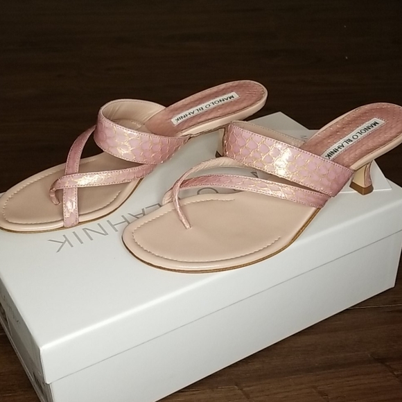 MANOLO BLAHNIK SHOES - Picture 2 of 4